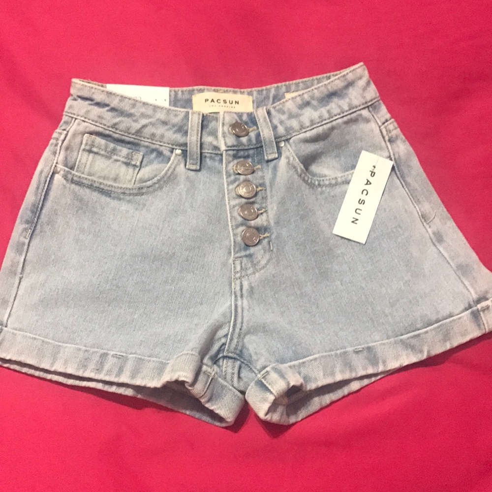 New PacSun button mom shorts